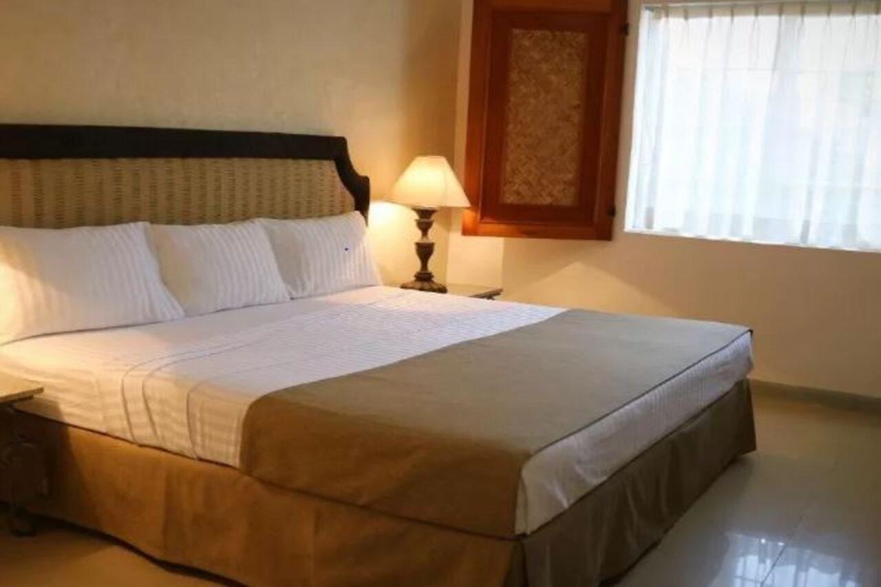 Zar Colima Hotel Luaran gambar